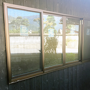4枚建て引違い窓取替　アルミ樹脂複合窓Low-Eガラス